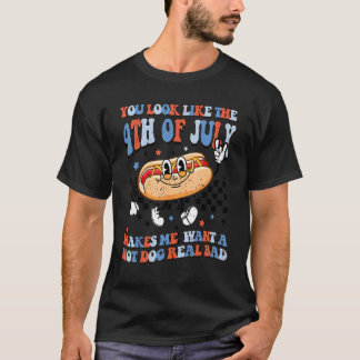 あなたを見ると7月4日が思い浮かびホットが欲しくなる Tシャツ