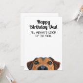 あなたを見上げるおもしろい誕生日パパ カード (正面/裏面インサイチュ)