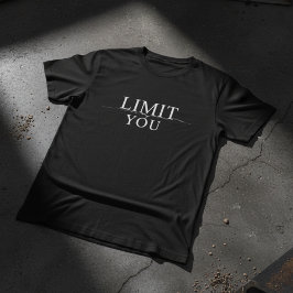 あなたを限界まで駆り立てるモチベーション Tシャツ