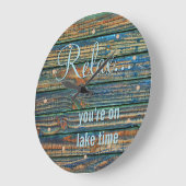 あなたリラックスは湖の時間の引用文 ラージ壁時計 (傾斜)