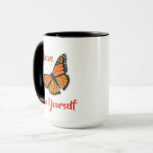 "あなた信じの"オレンジ（昆虫）オオカバマダラ、モナーク蝶 マグカップ (正面左)