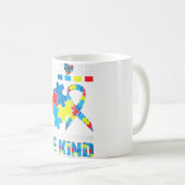 あなた方は何でも親切で自閉症の意識になることができる コーヒーマグカップ (正面右)