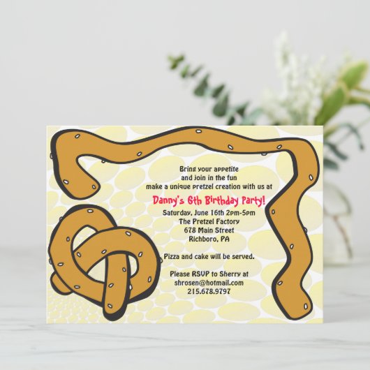 あなた自身のプレッツェルの誕生日のパーティの招待状を作って下さい 招待状 (スタンド正面)