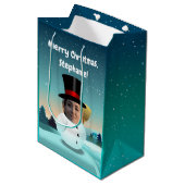 あなた自身の写真とカスタマイズ2つのおもしろいな雪だるま ミディアムペーパーバッグ (正面アングル)