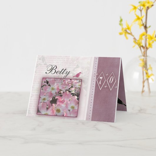 あなた自身の名前入りな第70誕生日を作成して下さい カード (黄色い花)