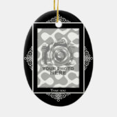 あなた自身の楕円形のオーナメントの黒フレームを作成して下さい セラミックオーナメント (裏面)