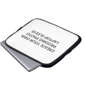 あなた自身の結婚式の写真のラップトップスリーブを作成して下さい ラップトップスリーブ (正面下部)