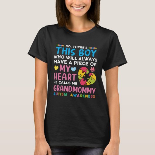 あの男の子が俺を祖母の自閉症と呼んでる Tシャツ (正面)