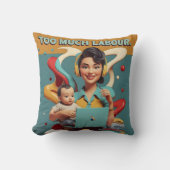 あまりにも多くの労働 – レトロフェミニストタイヤデザイン クッション (正面)