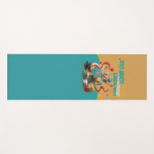 あまりにも多くの労働 – レトロフェミニスト風刺アート ヨガマット (正面(横))