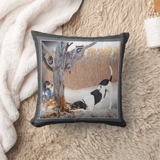 あらいぐまは木2のあらいぐまの後をつけます クッション (ブランケット)