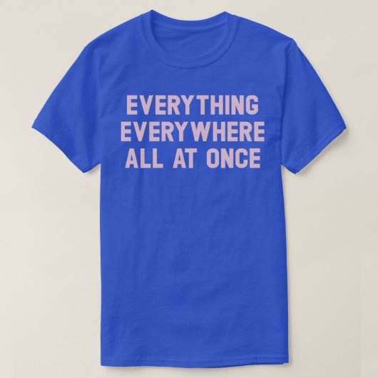 あらゆるところでピンク色に染まる Tシャツ (デザイン正面)