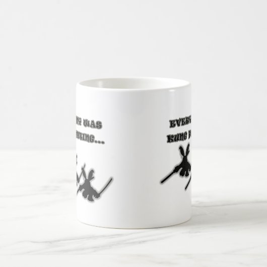 あらゆるバニーは戦うkungのfu…でした コーヒーマグカップ (中央)