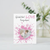 あらゆる場所で愛をぶちまける |ピンクのハート写真 ポストカード (スタンド正面)