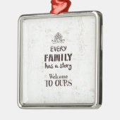 あらゆる家族に物語があります メタルオーナメント (左)