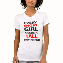 あらゆる短い女の子は高い親友を必要とします