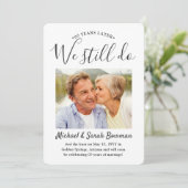 あらゆる記念日2周年フォト　私たち　まだ　エレガント　モダン 招待状 (スタンド正面)