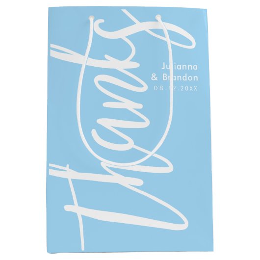 ありがとうのタイポグラフィの空色および白 ミディアムペーパーバッグ (正面)