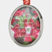 ありがとう: パーソナライズな花模様カット メタルオーナメント (左)