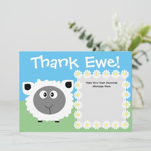 ありがとパーソナライズされたうキューおもしろいト羊デイジー サンキューカード (スタンド正面)