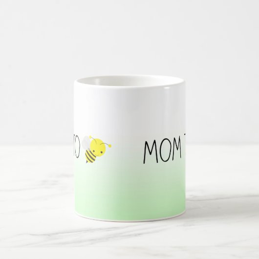 あるお母さんかわいい《昆虫》マルハナバチの緑または黄色 コーヒーマグカップ (中央)