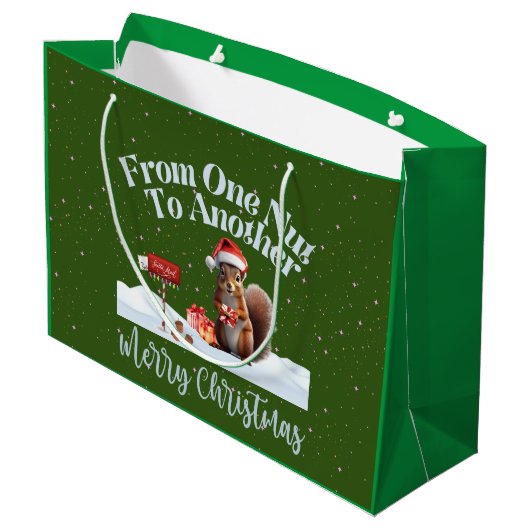 あるナットから別のナットへのクリスマスリス ラージペーパーバッグ (裏面アングル)