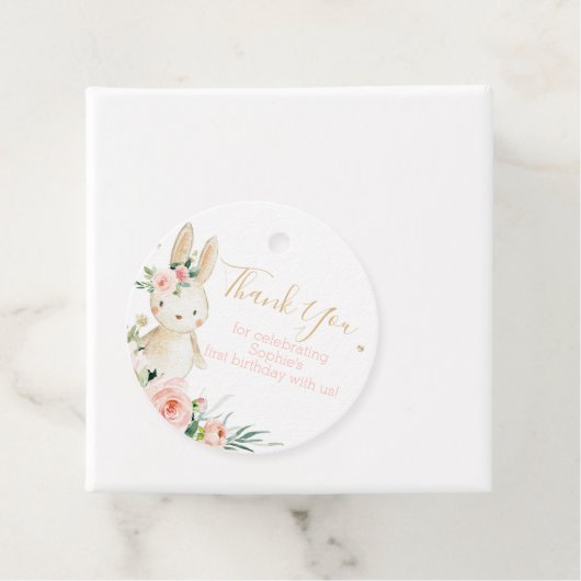 あるバニーが最初の誕生日を回している フェイバータグ (インサイチュ)