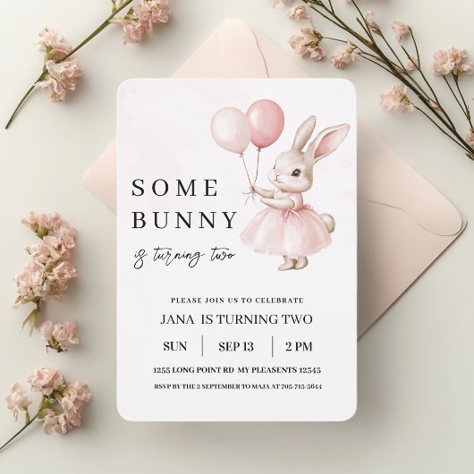 あるバニーが誕生日を持っている | パステルピンク 招待状