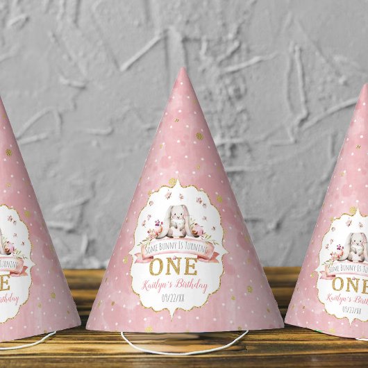 あるバニーが1歳の誕生日を迎える パーティーハット