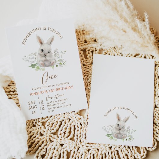 あるモダンバニーが1歳の誕生日を迎える 招待状