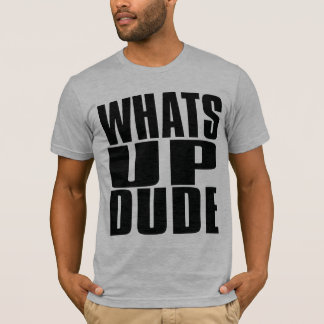 ある何が男の上に Tシャツ