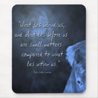 …ある何が私達の後ろに マウスパッド