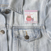 ある誇り高い祖母及びベビーのフクロウ 缶バッジ (インサイチュ)