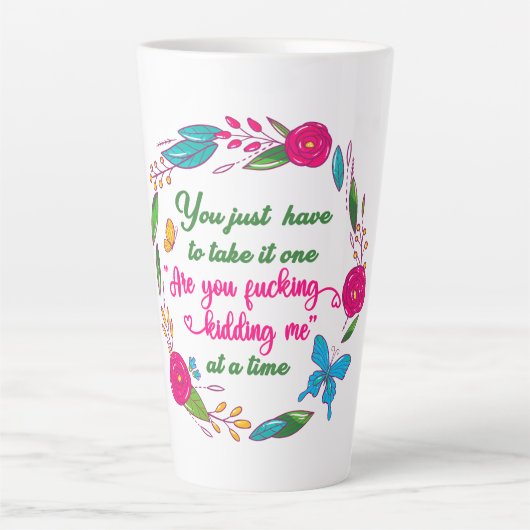 ある賢い女が私がここにいると言ったことがある カフェラテマグ (正面)