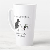 いいえ、馬の馬に座るだけでおもしろいはない カフェラテマグ (左アングル)