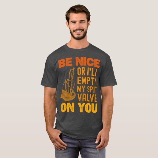 いい子でなければバグパイプの唾を吐いてやる Tシャツ (正面フル)