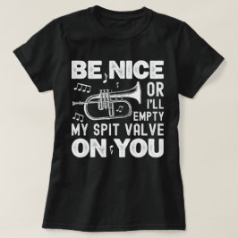 いい時唾を吐くバルブのフルゲルホーンを空にするおもしろい Tシャツ
