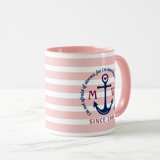 いかりのハートのピンクのストライプの航海のなモノグラムのロゴ マグカップ (正面右)