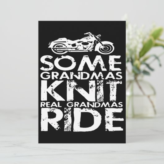 いくつかのグランドマライドレディースバイクもしくは自転車に乗る人おばあちゃんTシャツ (スタンド正面)