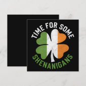 いくつかのシェナニガンスクローバーセントパトリックの日のための時間 招待状 (正面/裏面)