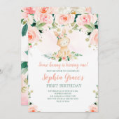 いくつかのバニーは1つのピンクのフローラバラ1st誕生日 招待状 (正面/裏面)