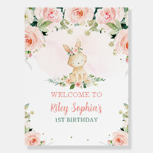 いくつかのバニーは1ピンクのフローラウサギパーティー歓迎