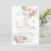 いくつかのバニーフローラバタフライピンク1日の誕生日 招待状 (スタンド正面)