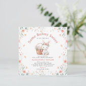 いくつかのバニー甘いワイルドフラワーピクニックベイビーシャワー 招待状 (スタンド正面)