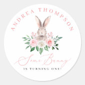 いくつかのバニー赤面ピンクフローラガールズファースト誕生日 ラウンドシール (正面)