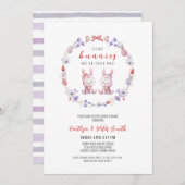 いくつかのバンニーは、双子の赤ちゃんシャワーが彼らの道にある 招待状 (正面/裏面)