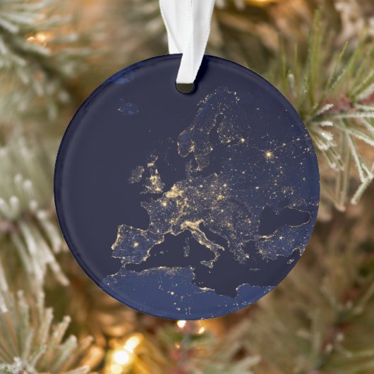 いくつかのヨーロッパおよび北欧の都市の都市の照明。 オーナメント (ツリー)