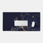 いくつかのヨーロッパおよび北欧の都市の都市の照明。 デスクマット (キーボード&マウス)