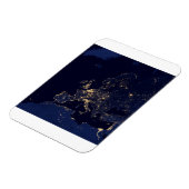 いくつかのヨーロッパおよび北欧の都市の都市の照明。 マグネット (左側)