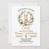 いくつかの復活祭バニーが1日の誕生日を回している 招待状 (正面)